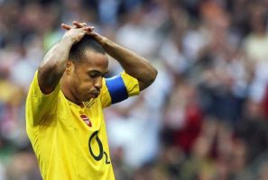 Arsenal từng giành vô địch UEFA Cup Winners' Cup năm 2000